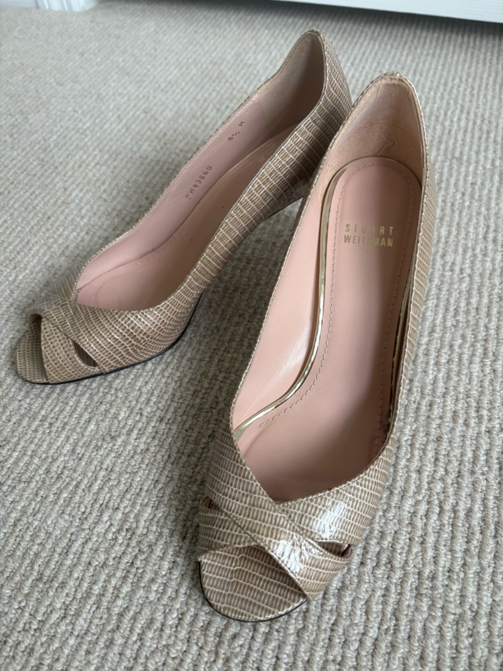 Stuart Weitzman Tan Textured Peep-Toe Pumps size 8.5